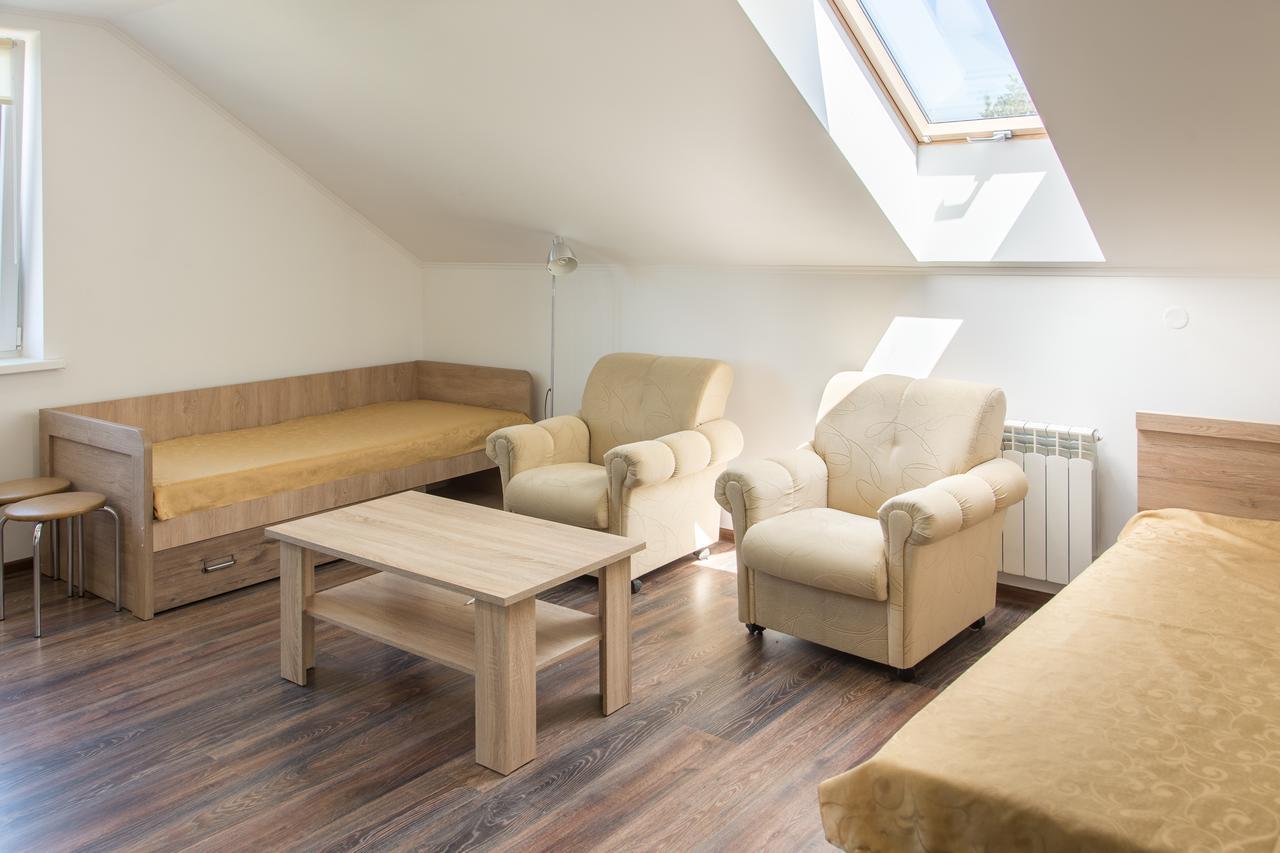Guest House Аirport 브레스트 외부 사진