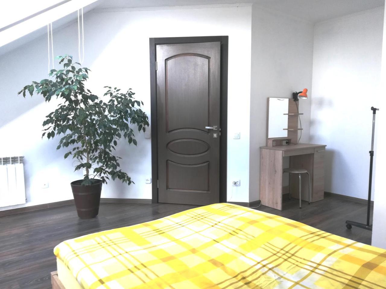 Guest House Аirport 브레스트 외부 사진